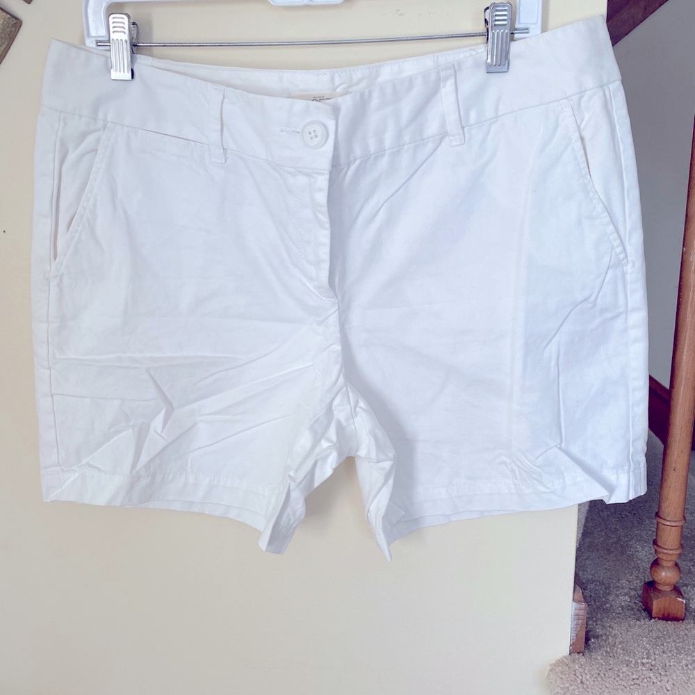 Loft shorts 🩳 white size 10